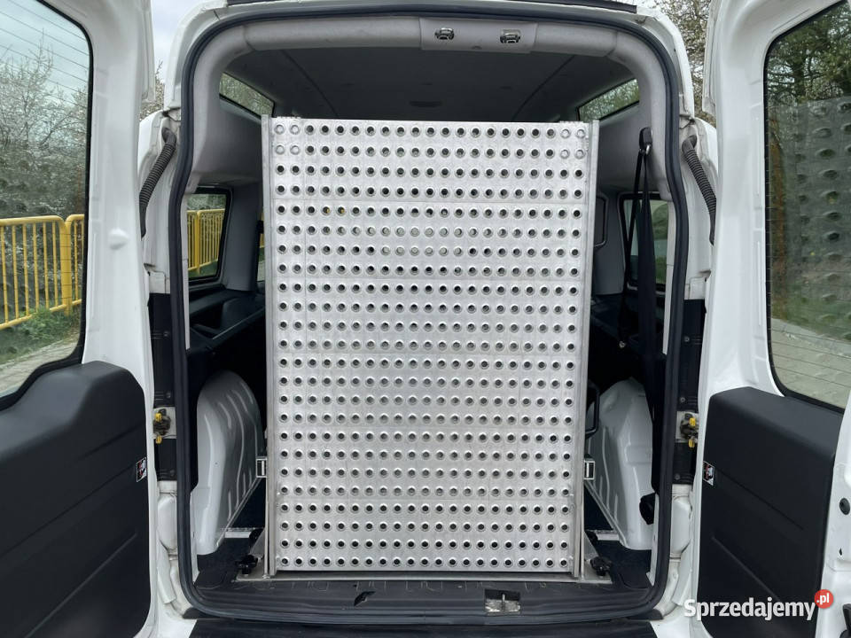 Fiat Doblo Fiat Doblo 16 Diesel 120 manualna Gostyń