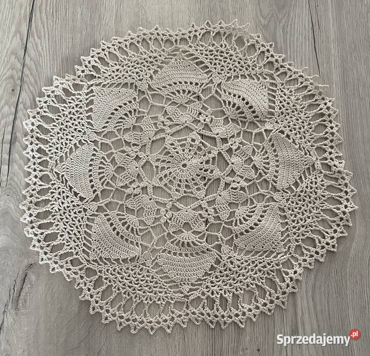 Serwetka szydełko okrągłe cacko śr 44 beżowy Łódź