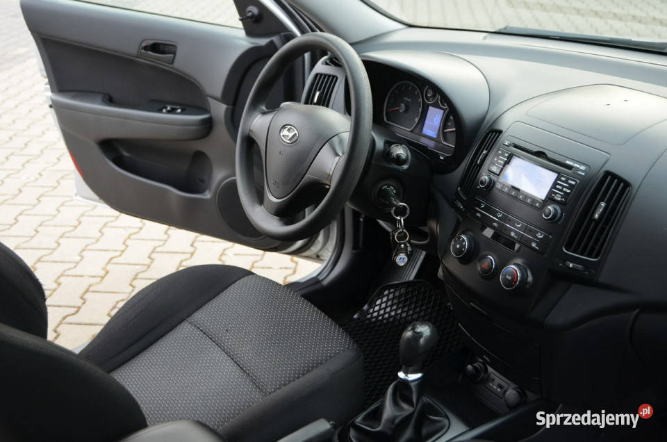 Hyundai i30 I 20022013 srebrny Ostrów Mazowiecka