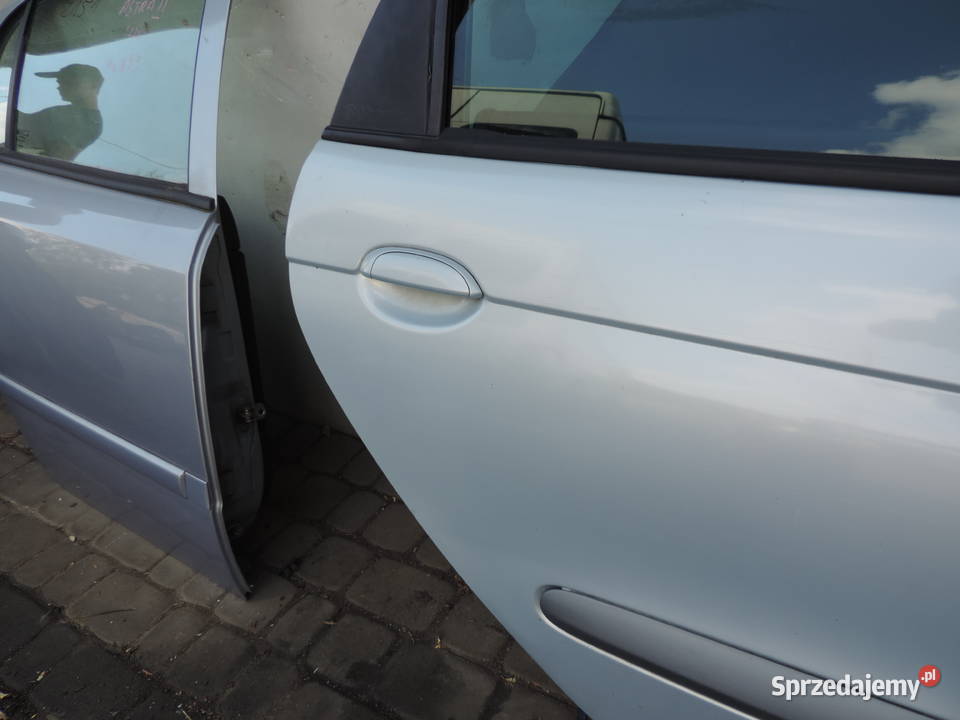 DRZWI PRAWY TYŁ RENAULT SCENIC I lift 9903 osobowe Nowy Sącz