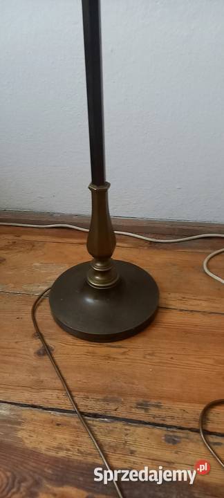 Elegancka mosiężna lampa podłogowa z dużym sprzedam