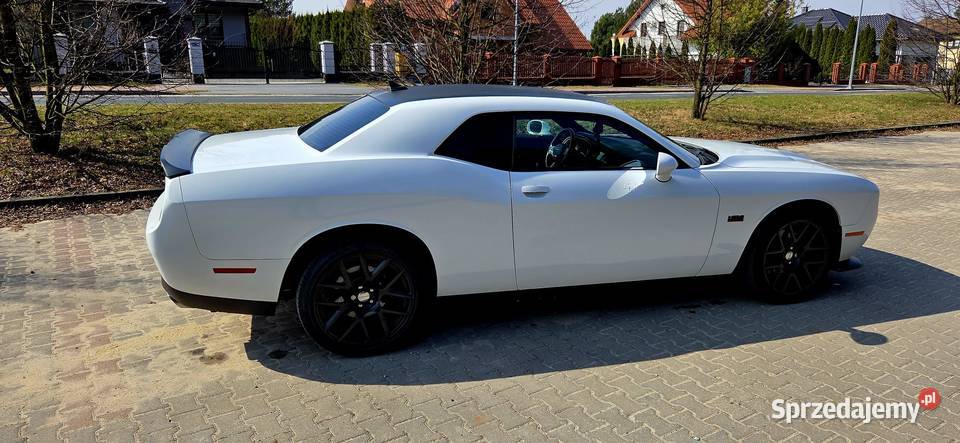 Dodge Challenger 57 HEMI Automat 2016 benzyna łódzkie Bełchatów