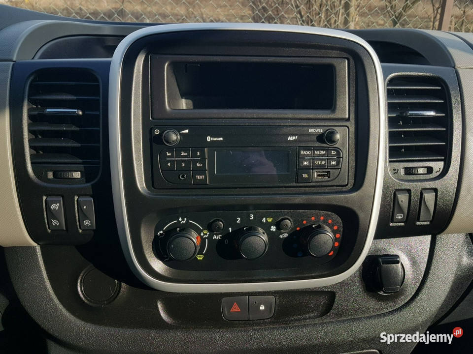 Renault Trafic VIVARO KLIMA TEMPOMAT 16 DCI 145 nieuszkodzony Poręba