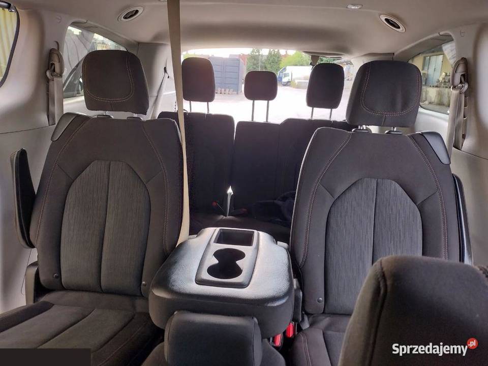 Chrysler Pacifica 36 Benzyna 291 2020r Radom