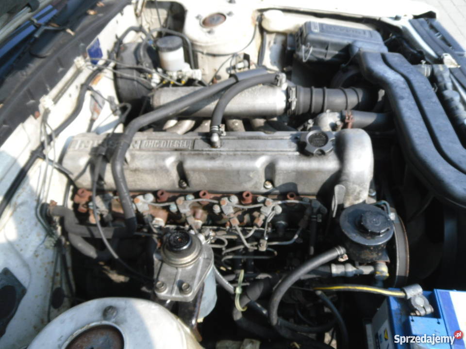 Sprzedam nissan lauler z niskim przebiegiem