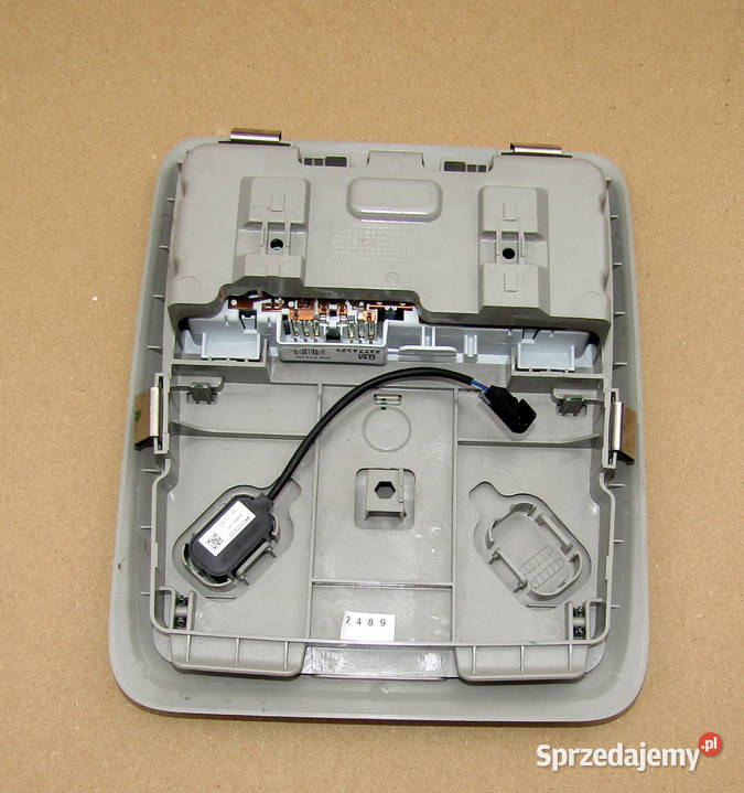 LAMPKA OŚWIETLENIA KABINY OPEL MOKKA I22774329 Mysłaków