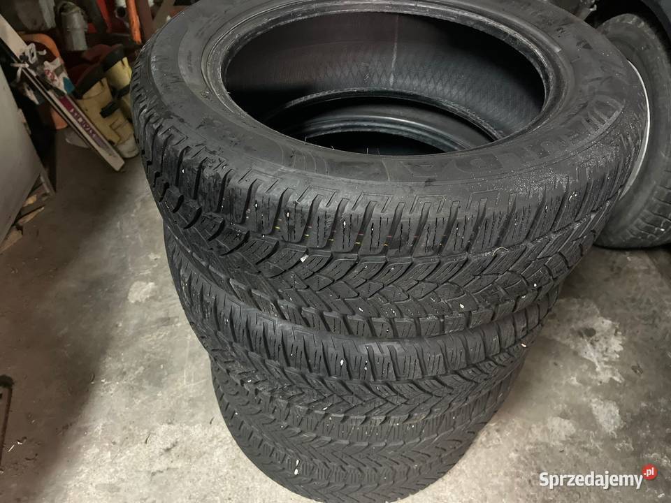 opony zimowe 4 sztuki20555R16 zima Szynwałd