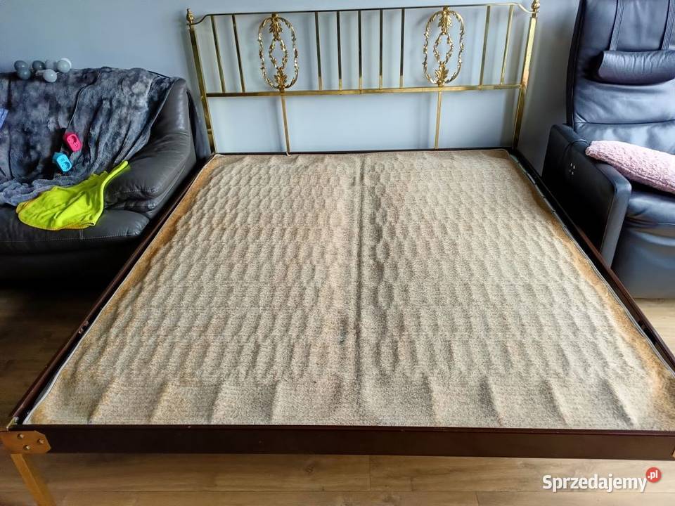 Włoskie łóżko z lat 60tychMosiądz łódzkie Dobroń