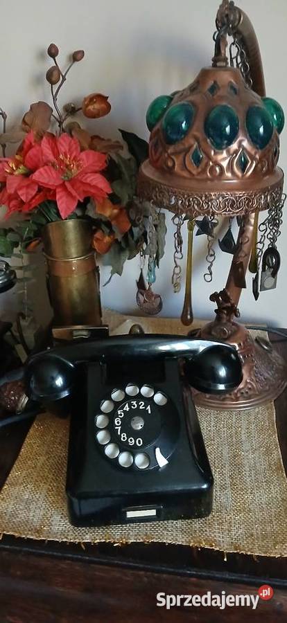 Stary telefon firmy RWT Kraków
