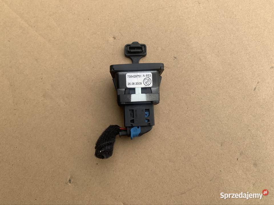 735429751 gniazdo usb fiat grande Punto III 3 Szczecin