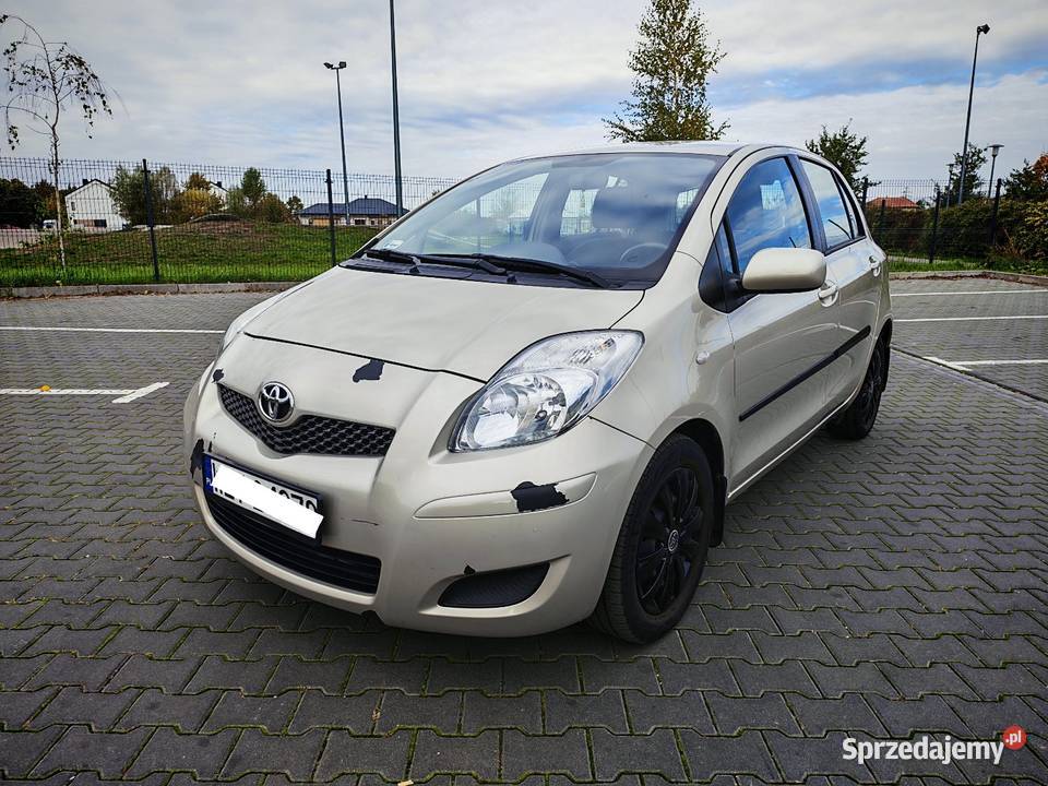 Toyota Yaris 133 vvti 100 manualna Żyrardów sprzedam