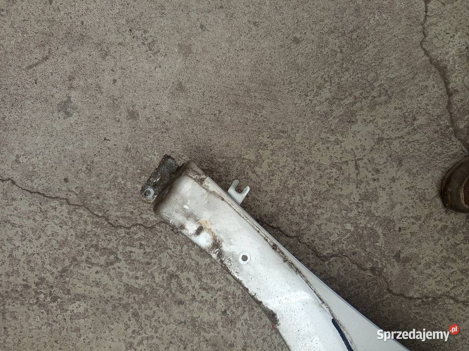 Błotnik prawy Dacia stepyey ładny orginalny Błotniki podkarpackie sprzedam