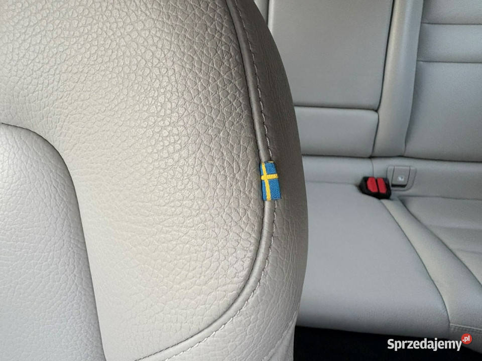 Volvo V60 20 D3 150 Podgrzewane fotele i kurtyny powietrzne Lipówki