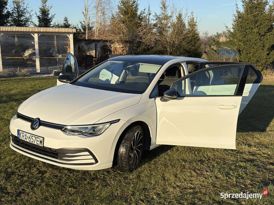 Volkswagen Golf 8 Mild Hybrid – automat DSG, ideał!