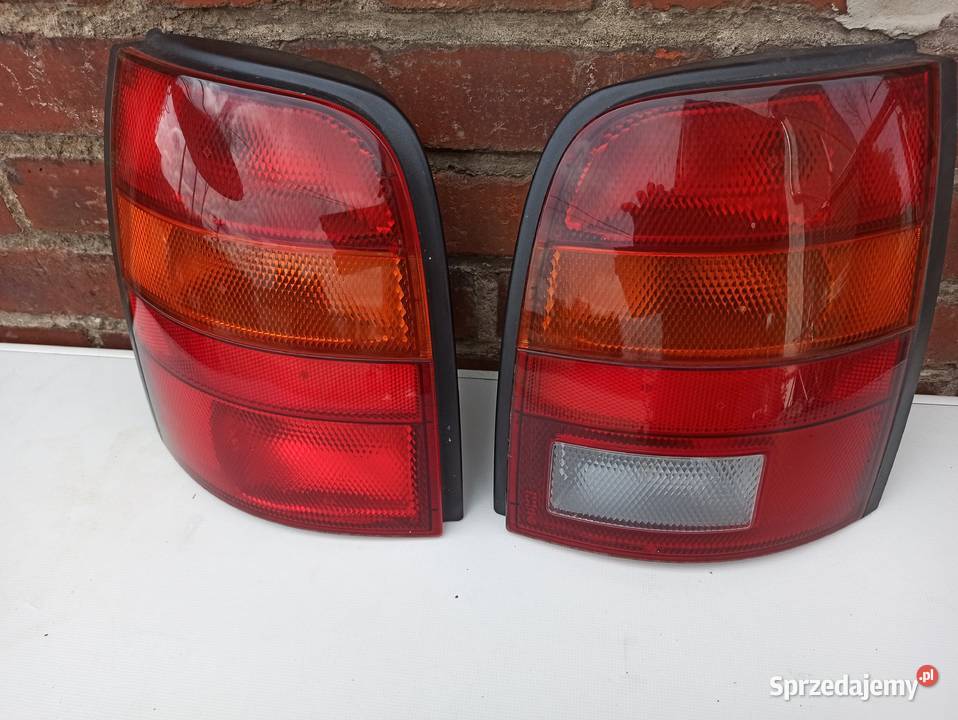 Nissan Micra K11 lampa tył prawa lewa uniwersalne dolnośląskie Bolesławiec