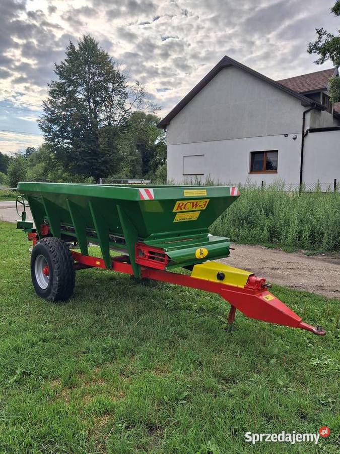 Rozsiewacz wapna rcw3piastwapniarka nieuszkodzony Rzgów sprzedam