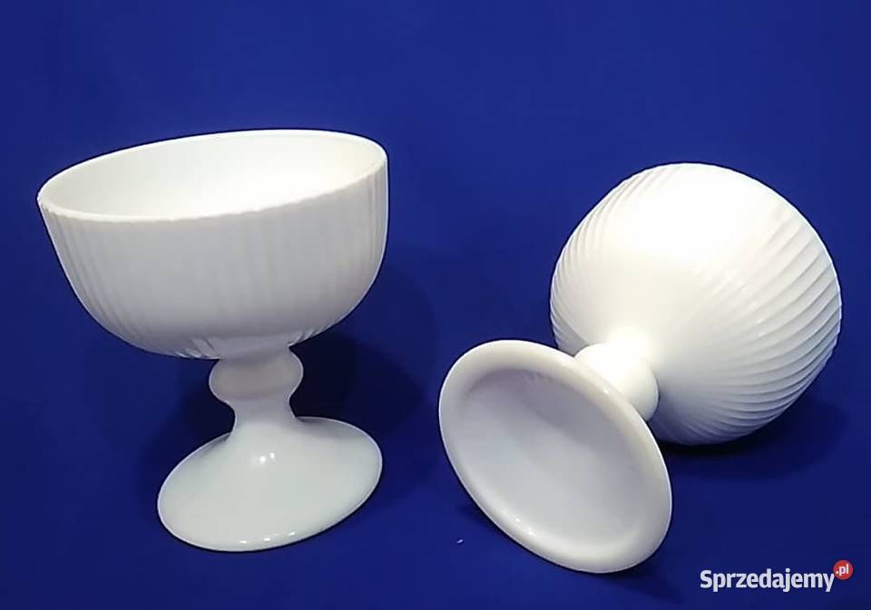 Pucharek Lattino cukierniczka szkło Słupca