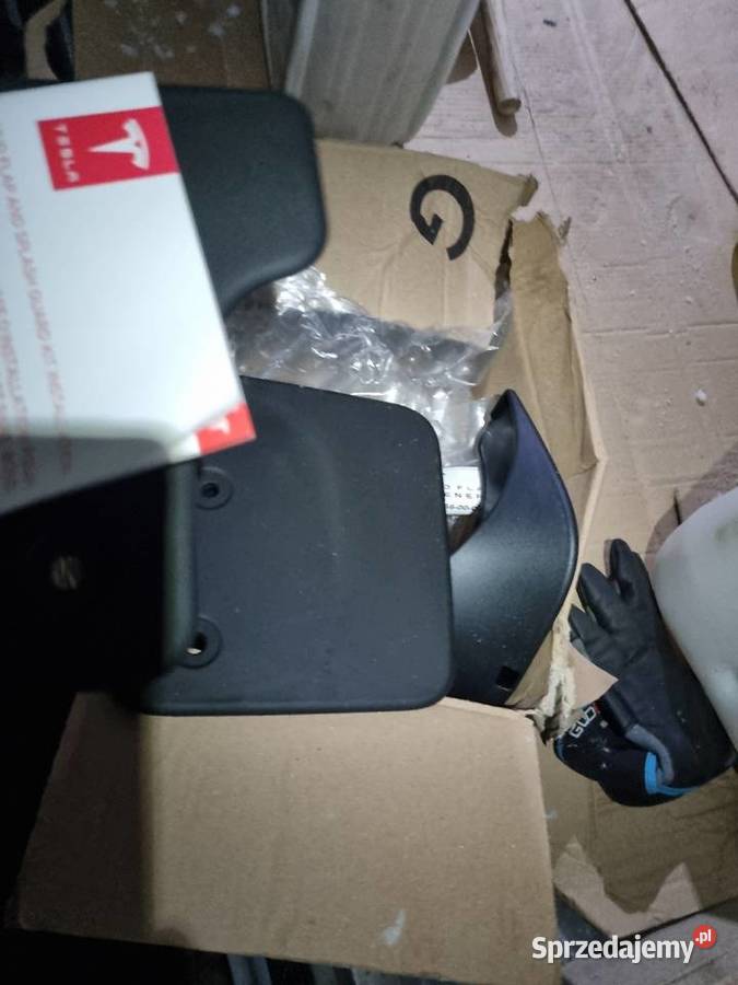 Tesla M3 MUD Flap Chlapacze Nowe 4sztuki przod I Skawina