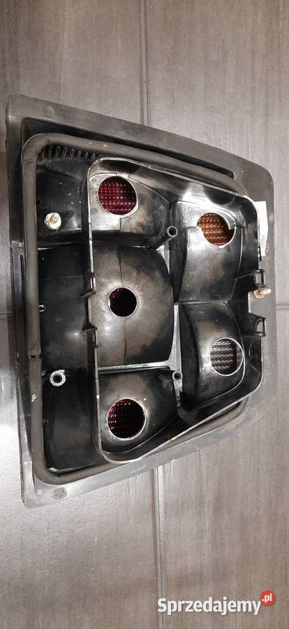 Lampa tyl prawa FSO Polonez Legionowo