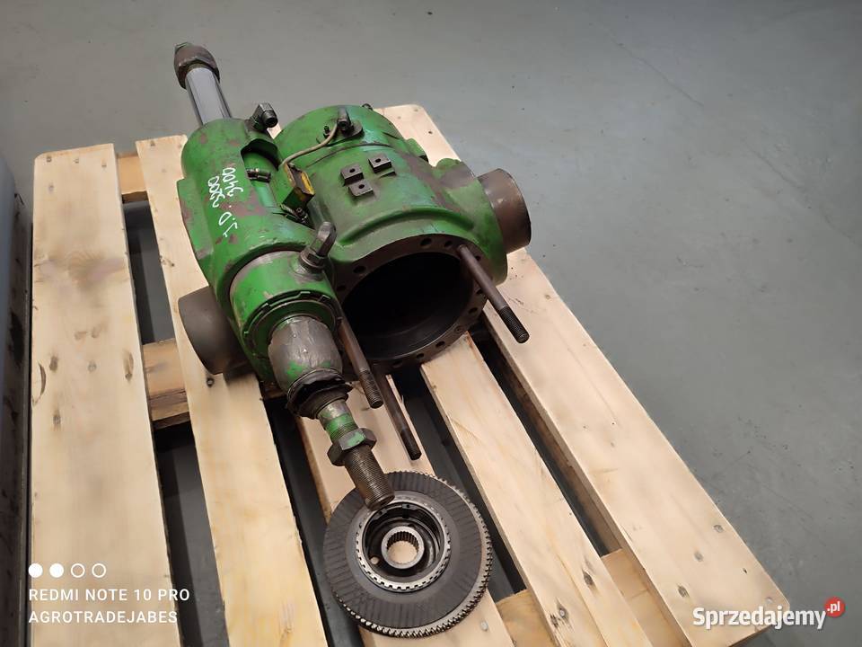 Siłownik skrętu osi AZ62495 JOHN DEERE 3200 Wilkowo