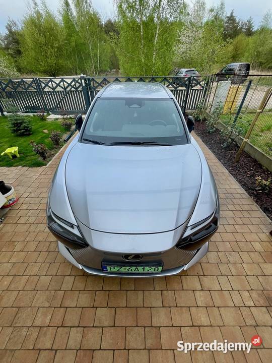 Lexus RZ 450e elektryk nowy nieuszkodzony