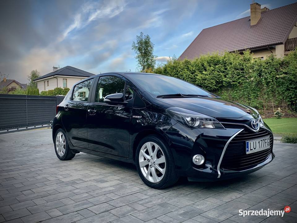 Toyota Yaris Hybrid 15 Stan idealny wersja full Lublin