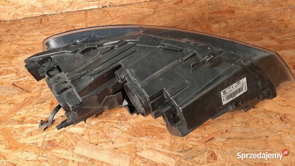 VW POLO 6R REFLEKTOR LAMPA LEWA XENON PRZÓD