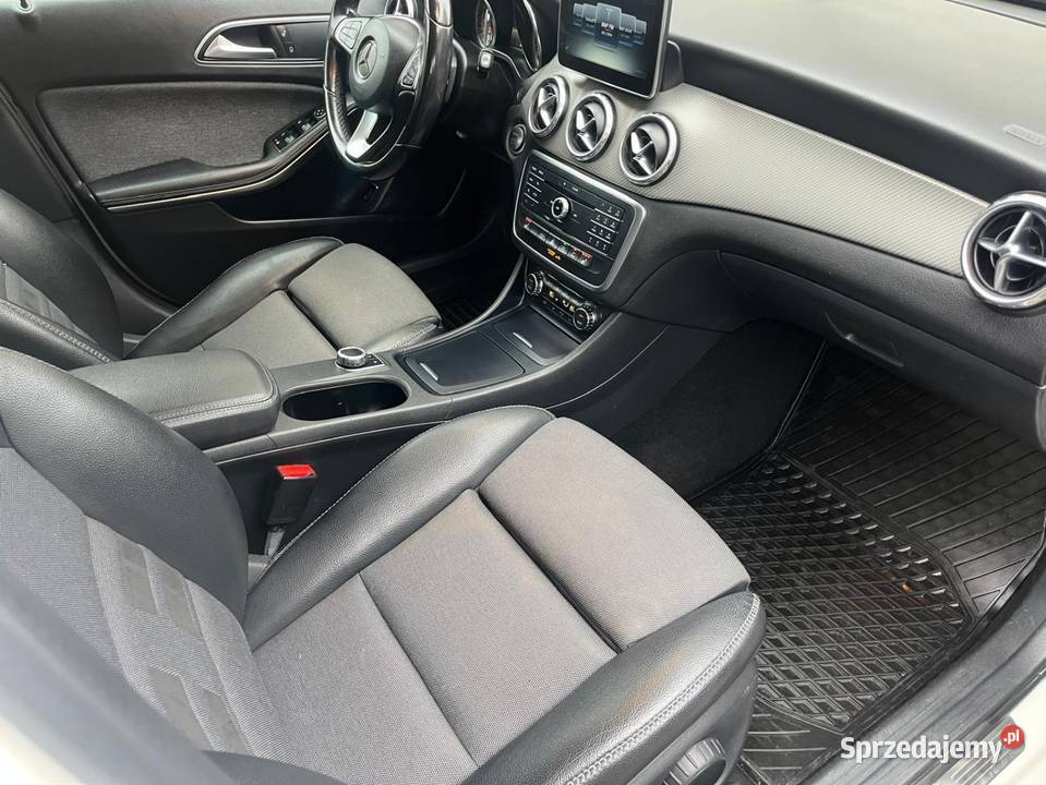 Mercedes GLA 200 2015 salon Polska