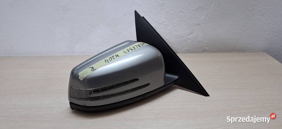Lusterko prawe Mercedes W204 osobowe Sandomierz