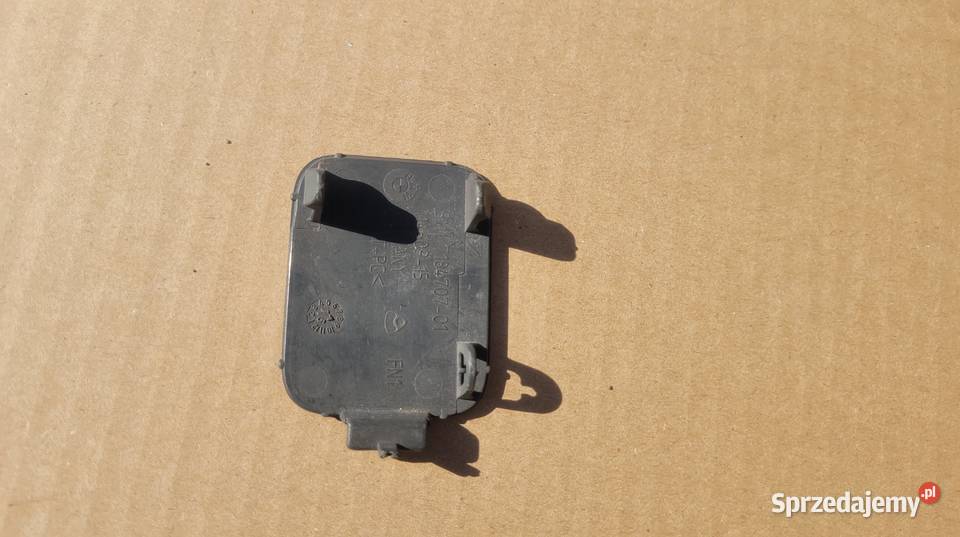 BMW 5 E60 E61 LIFT ZAŚLEPKA HAK ZDERZAK PRAWY osobowe Ruda Śląska