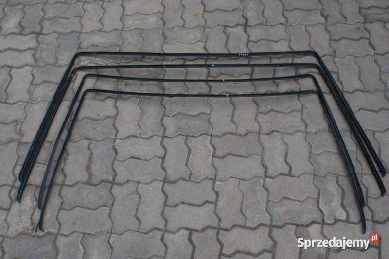 AUDI A8 D2 9402 RAMKA USZCZELKA SZYBY PRZÓD Przemęt