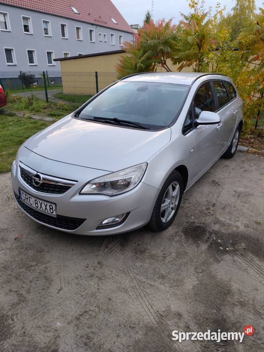 Opel Astra J 17 CDTI 110 Kombi 2 komplety kół światła przeciwmgielne Kędzierzyn-Koźle