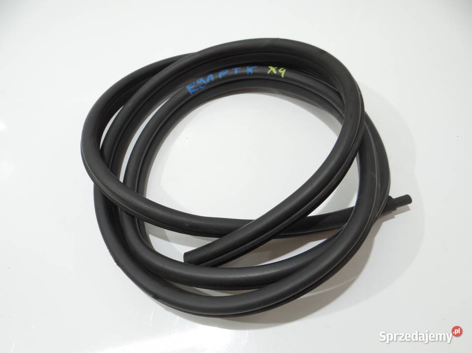 USZCZELKA DRZWI PRAWY TYŁ BMW E91 LCI 7247261 sprzedam