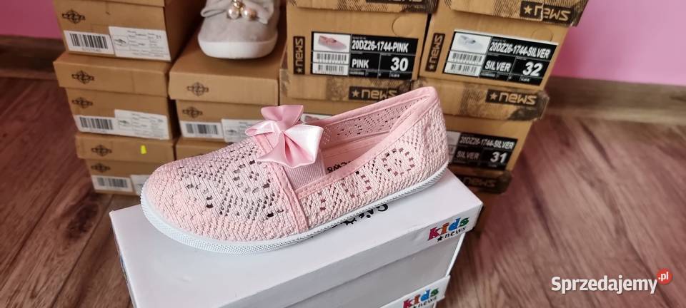 Sandałki buciki letnie dziewczęce sprzedam