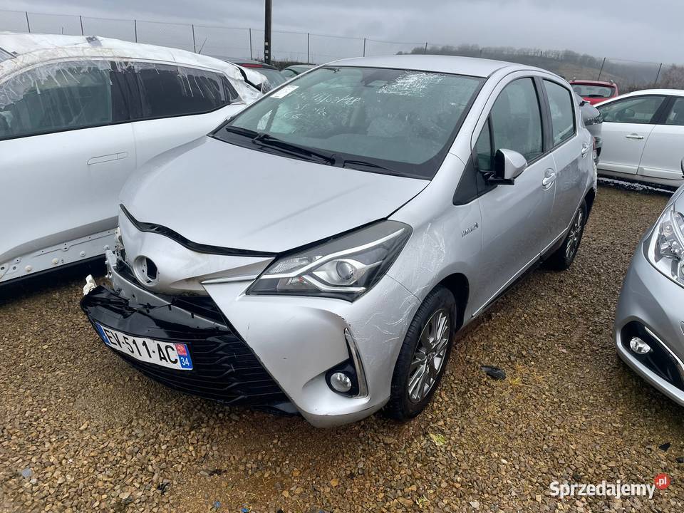 TOYOTA Yaris 15 100 Hybride Dynamic EV511 dolnośląskie Wrocław