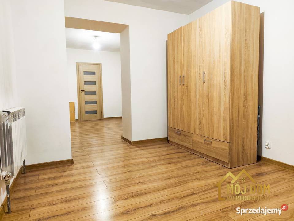 DOM Z GOTOWYM WNĘTRZEM DUŻA DZIAŁKA 1500 m Sprzedaż Moderówka