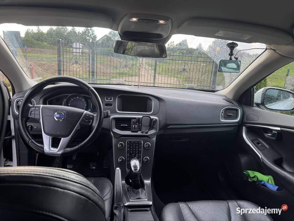 Volvo V40 kamera cofania skórzane fotele skórzana tapicerka Mezowo