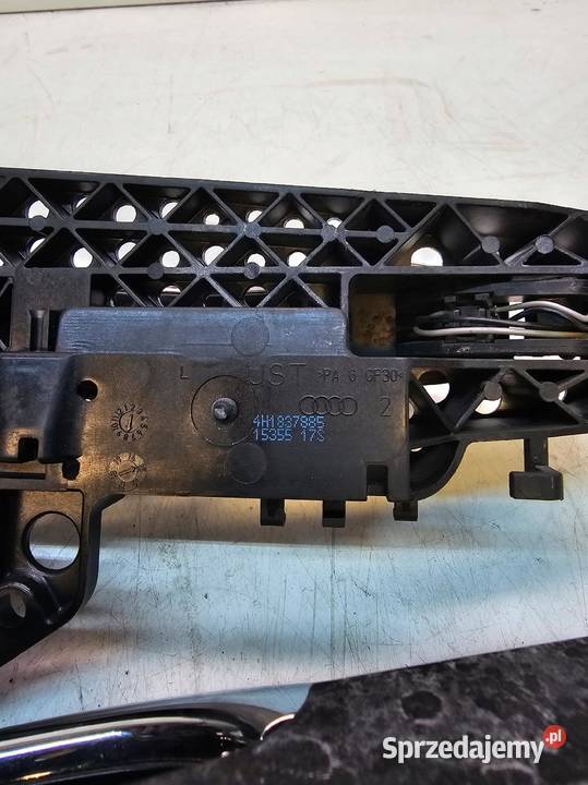 KLAMKI KLAMKA AUDI A6 A7 4H1837885 LY9T LED osobowe Klamki Przystajń