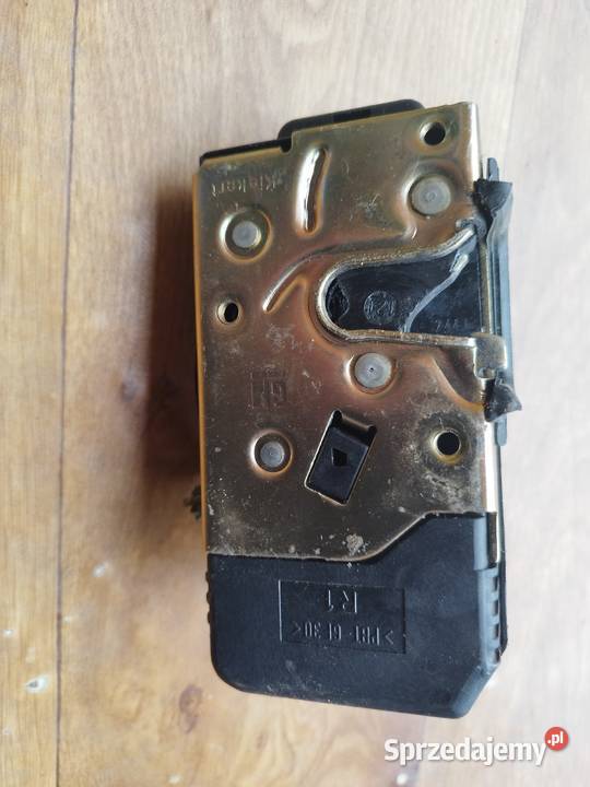 PRAWY PRZEDNI ZAMEK DRZWI OPEL VECTRA B LIFT AD Jasło