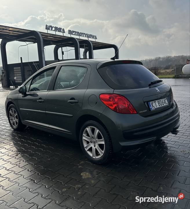 Peugeot 207 16 benzyna 2009r manualna Słotowa