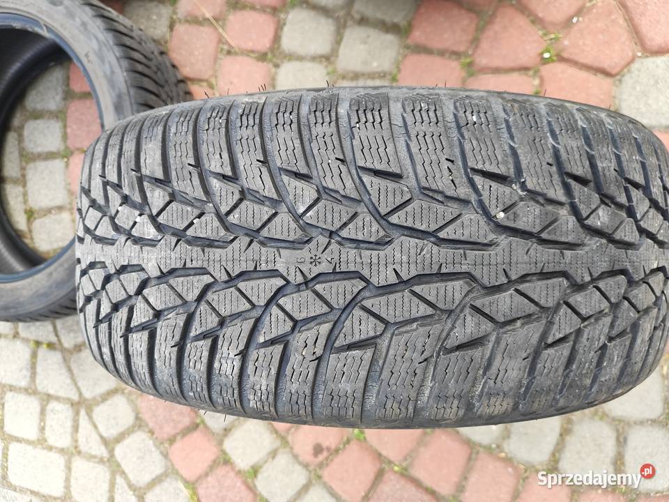 Opony zimowe NOKIAN 22545R17 Turza Śląska