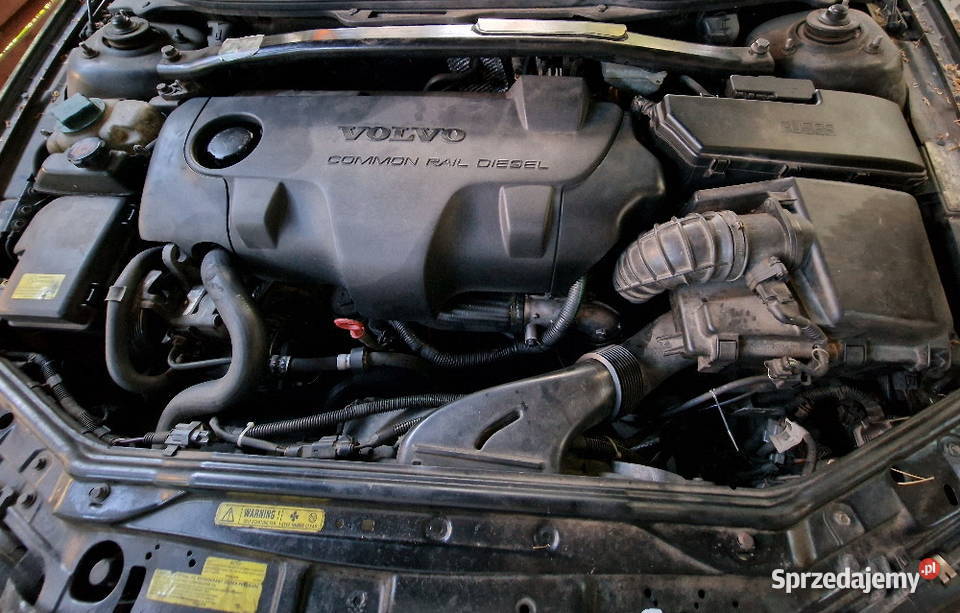 VOLVO S60 24D czarne jasne półskóry 2401cm3 Mokre