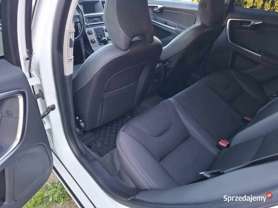 Volvo v60 lift ekonomiczny serwisowany zadbany diesel małopolskie Jawiszowice sprzedam
