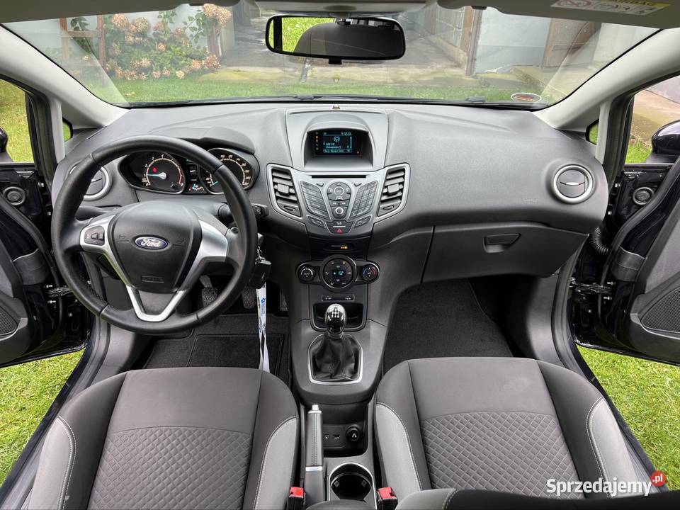 Ford Fiesta 10 benzyna 2015 klima grzana szyba welurowa tapicerka Wieruszów
