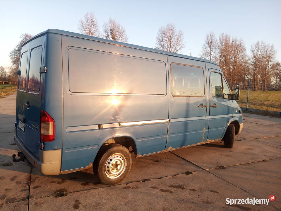Sprzedam Mercedes sprinter 7 osobowy niebieski Malbork