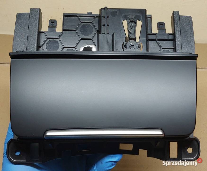 POPIELNICZKA AUDI A4 B8 A5 Q5 8K0857965 Wyposażenie wnętrza Części Mielęcin