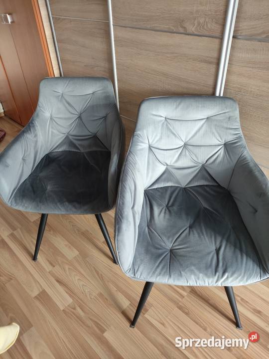 Dwa fotele na metalowych nóżkach 84cm