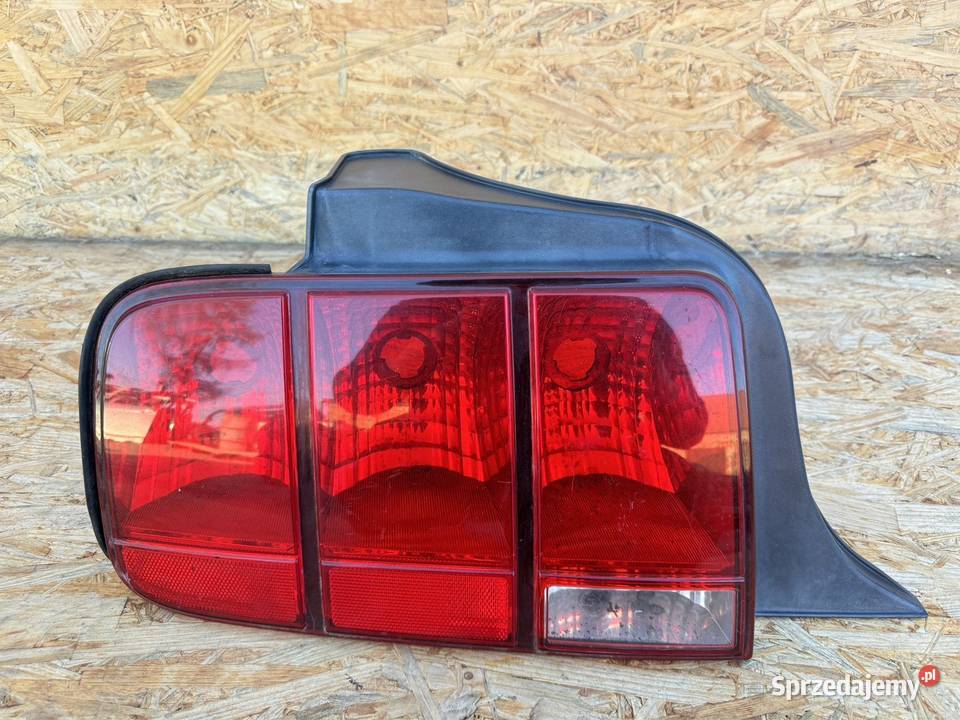 Lampa tył tylnia lewa LH ford Mustang V 5 0409 wielkopolskie Międzychód