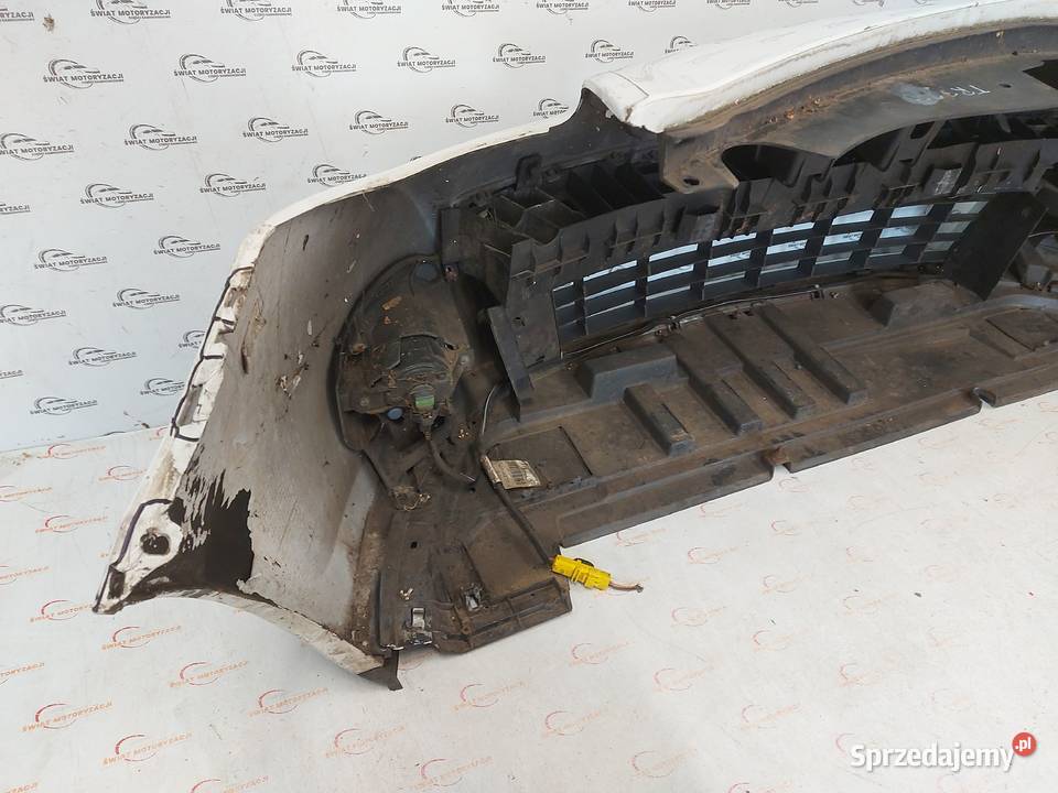 RENAULT CLIO III LIFT zderzak przód 8200799930 Kielce