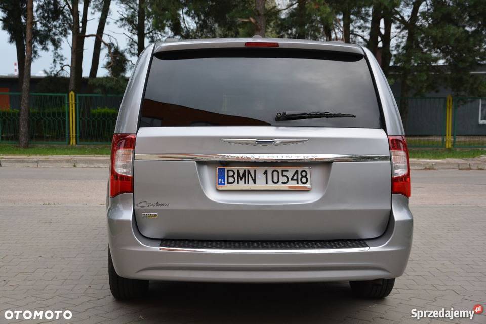 Chrysler TownCountry 7 osobowy lakier metallic podlaskie sprzedam